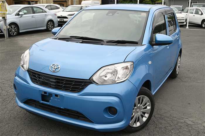 2017 Toyota Passo DBA-M700A