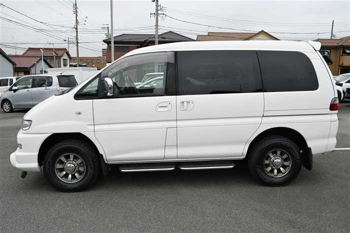 2005 Mitsubishi Delica Spacegear GH-PD6W (UW-695e1127d1c67)[6]