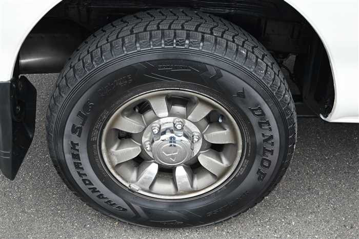 2005 Mitsubishi Delica Spacegear GH-PD6W (UW-695e1127d1c67)[10]