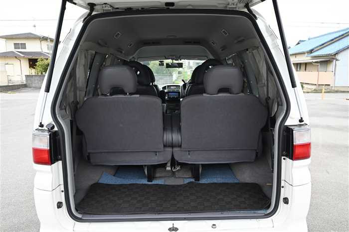 2005 Mitsubishi Delica Spacegear GH-PD6W (UW-695e1127d1c67)[15]