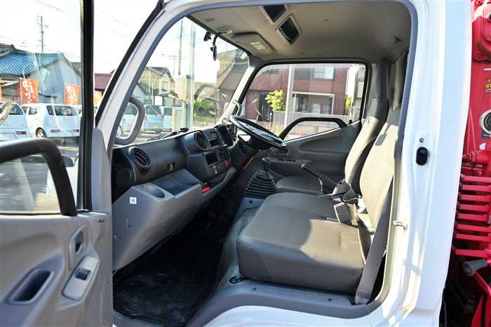 2012 Hino DUTRO SKG-XZU650M (UW-6981ac527241c)[13]