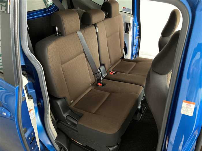 2015 Toyota Sienta DBA-NSP170G (UW-69ad003894cd2)[10]