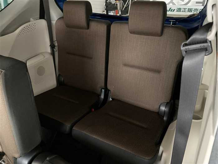 2015 Toyota Sienta DBA-NSP170G (UW-69ad003894cd2)[14]