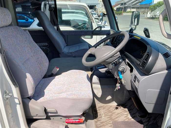 2005 Toyota Coaster PB-XZB51 (UW-69ad0038be3d9)[12]