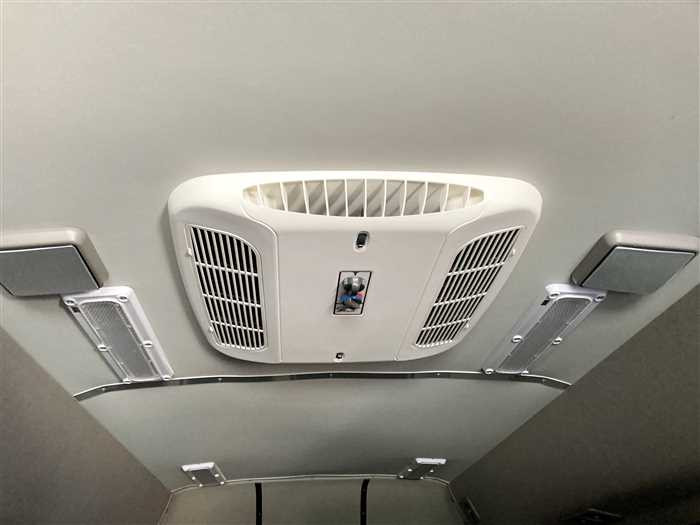 2005 Toyota Coaster PB-XZB51 (UW-69ad0038be3d9)[23]