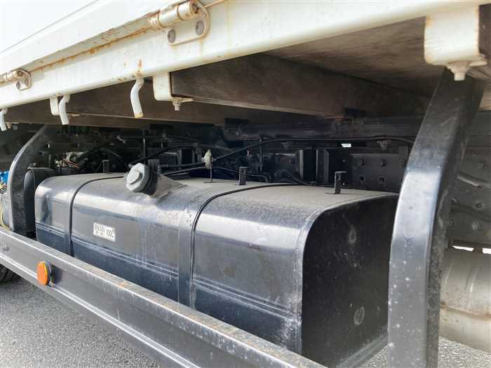 2018 Mitsubishi Canter TPG-FEA50 (UW-695e1123120ff)[13]