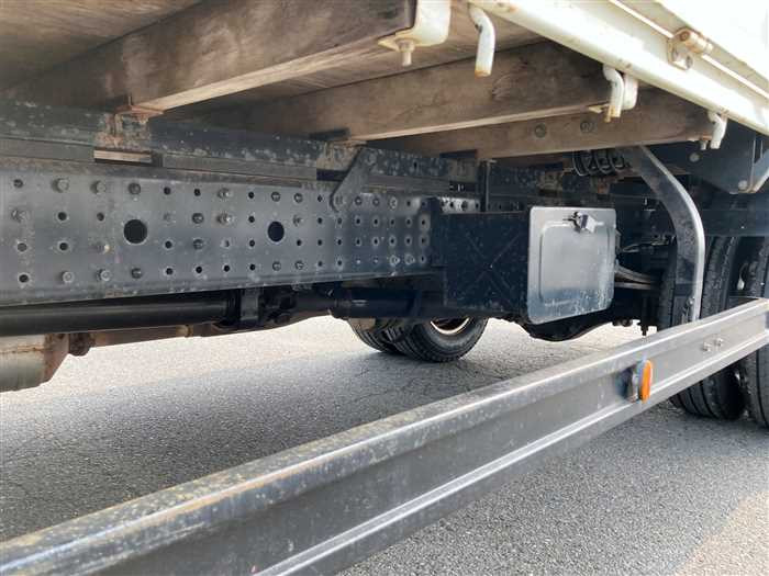 2018 Mitsubishi Canter TPG-FEA50 (UW-695e1123120ff)[14]