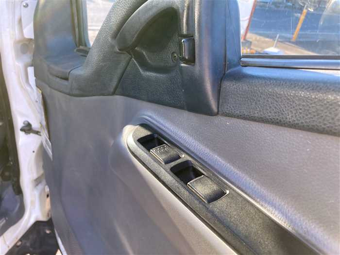 2015 Mitsubishi Canter TKG-FEBM0 (UW-695e1114c966d)[21]