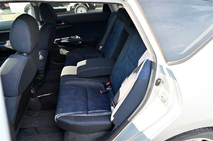 2002 Toyota Caldina LA-ST246W (UW-69771e3532bc2)[17]