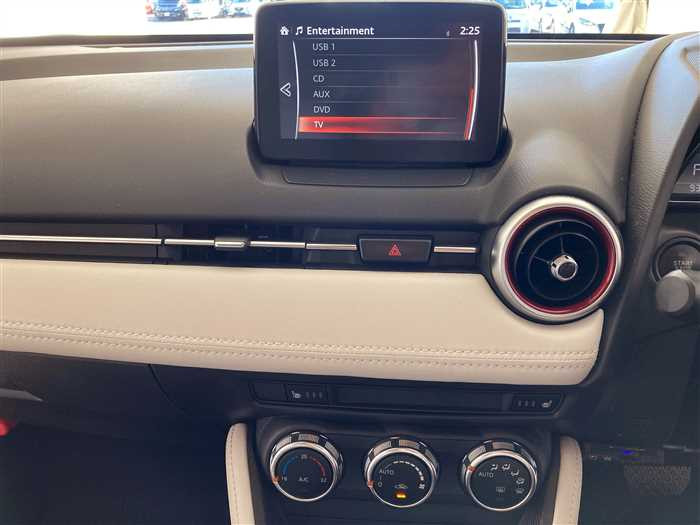 2017 Mazda Demio LDA-DJ5AS (UW-694660c0e5934)[23]