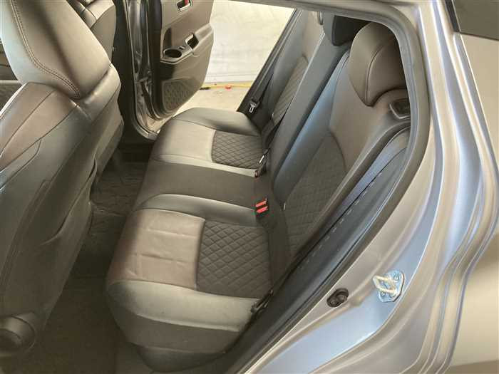 2017 Toyota C-HR DAA-ZYX10 (UW-69771e3d925df)[13]