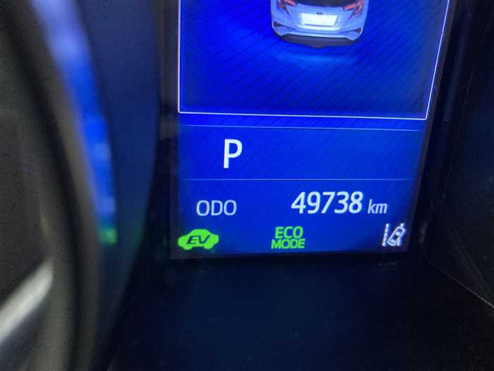 2017 Toyota C-HR DAA-ZYX10 (UW-69771e3d925df)[22]