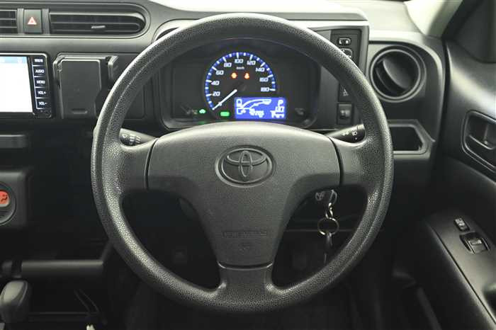 2019 Toyota Probox Van 6AE-NHP160V (UW-6981ac5dcb139)[15]