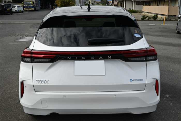 2021 Nissan Note 6AA-FE13 (UW-6981ac5e0c253)[6]