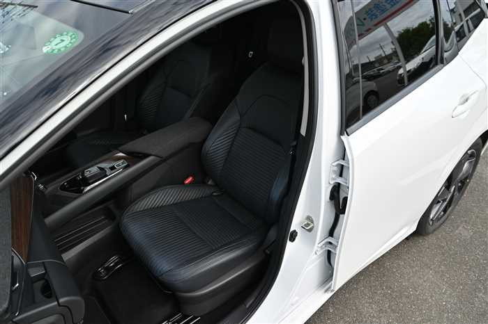 2021 Nissan Note 6AA-FE13 (UW-6981ac5e0c253)[17]