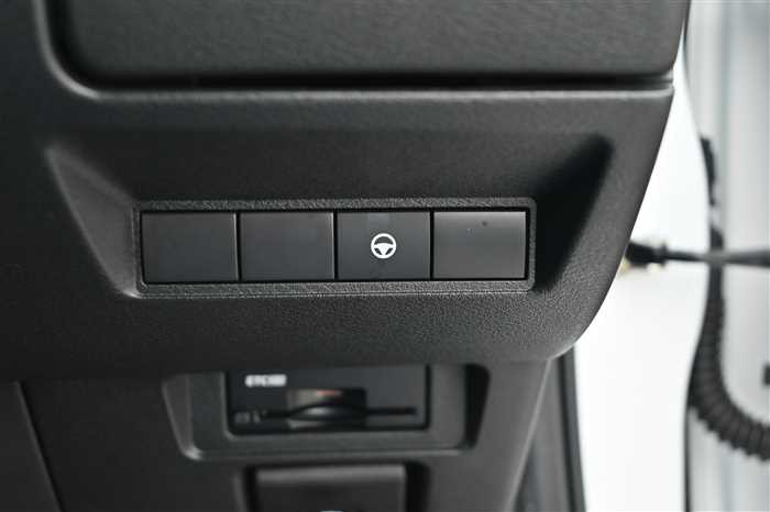 2021 Nissan Note 6AA-FE13 (UW-6981ac5e0c253)[21]