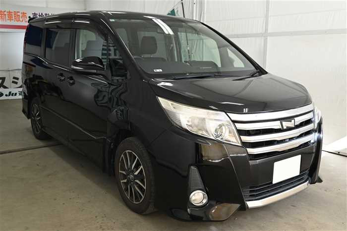 2014 Toyota Noah DBA-ZRR80W (UW-69426910526f6)[2]