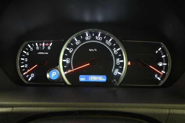 2014 Toyota Noah DBA-ZRR80W (UW-69426910526f6)[26]