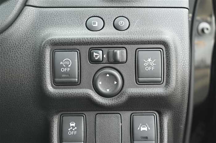 2017 Nissan Note DBA-E12 (UW-69ad0040ceb57)[17]