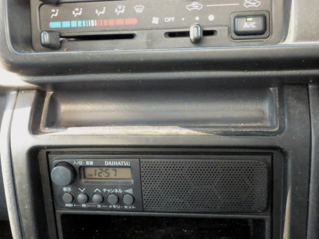 2000 Daihatsu Hijet Truck S210P (UW-6969a0c1ced54)[11]