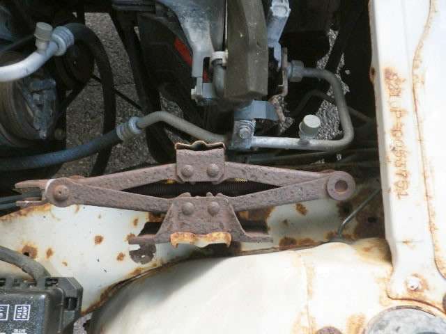 2000 Daihatsu Hijet Truck S210P (UW-6969a0c1ced54)[20]