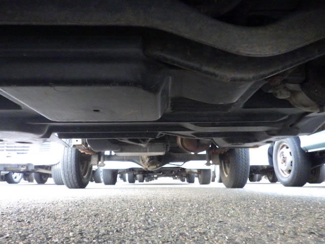 2001 Mitsubishi Minicab Truck U61T (UW-6944bc48ade49)[24]