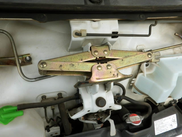 2000 Suzuki Carry Truck DB52T (UW-694defcb4b790)[24]