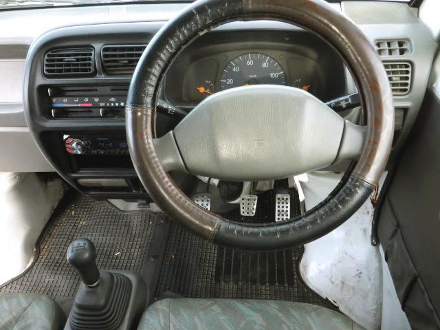 2000 Suzuki Carry Truck DB52T (UW-694defcb4b790)[5]