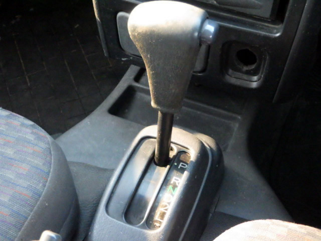 2000 Daihatsu Hijet Truck S200P (UW-695f4bdbf3b67)[14]