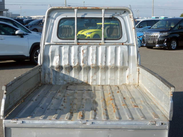 2000 Daihatsu Hijet Truck S200P (UW-695f4bdbf3b67)[6]