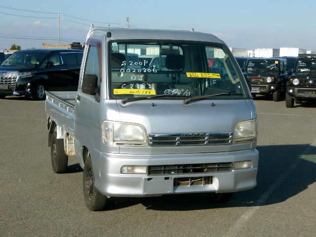 2000 Daihatsu Hijet Truck S200P (UW-695f4bdbf3b67)[0]