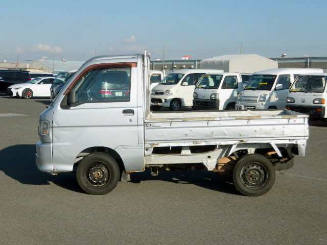2000 Daihatsu Hijet Truck S200P (UW-695f4bdbf3b67)[3]