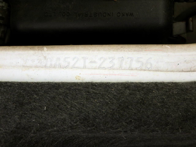 2001 Suzuki Carry Truck DA52T (UW-6969b1600857f)[21]