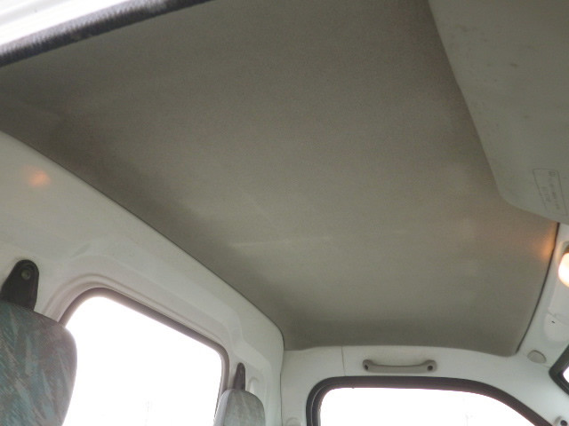 2001 Suzuki Carry Truck DA52T (UW-6969b1600857f)[16]