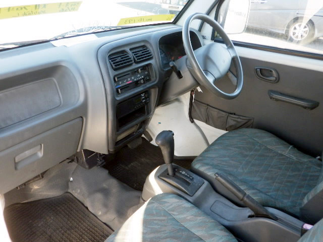 2001 Suzuki Carry Truck DA52T (UW-6969b1600857f)[9]