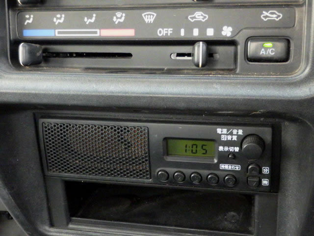 2001 Suzuki Carry Truck DA52T (UW-6969b1600857f)[11]