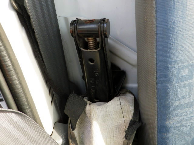 2000 Mitsubishi Minicab Truck U62T (UW-6969a0a0bfe15)[19]