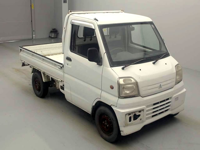 2000 Mitsubishi Minicab Truck U62T