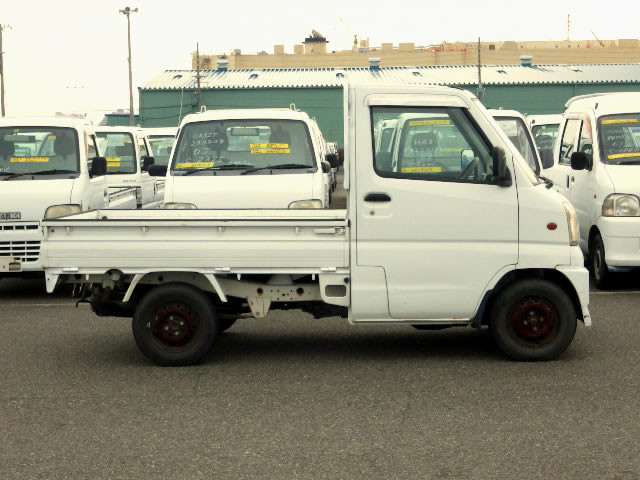 2000 Mitsubishi Minicab Truck U62T (UW-6969a0a0bfe15)[2]