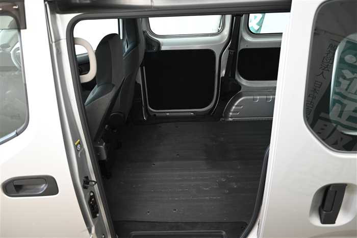 2016 Nissan NV200 Vanette DBF-VM20 (UW-6942691763882)[14]