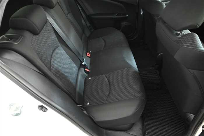 2018 Toyota Prius DAA-ZVW51 (UW-694660e7bfb16)[9]