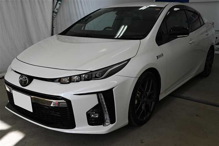 2019 Toyota Prius PHV DLA-ZVW52