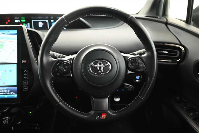 2019 Toyota Prius PHV DLA-ZVW52 (UW-69ad0008234d0)[15]