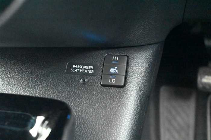 2019 Toyota Prius PHV DLA-ZVW52 (UW-69ad0008234d0)[21]