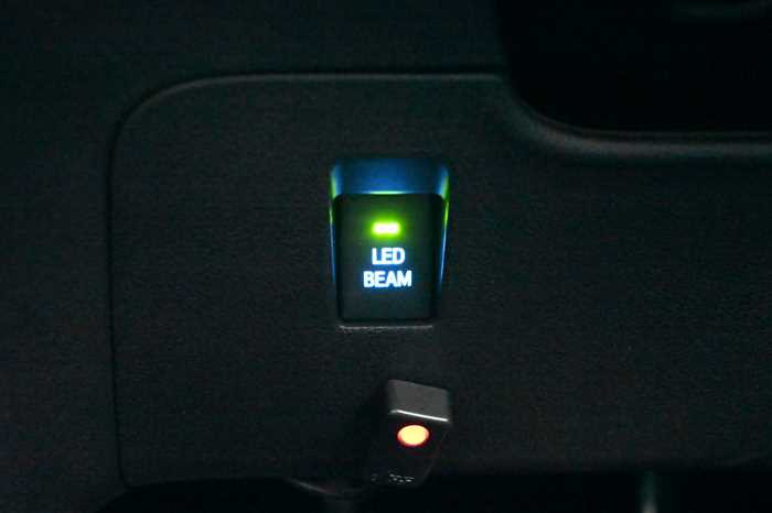 2019 Toyota Prius PHV DLA-ZVW52 (UW-69ad0008234d0)[24]