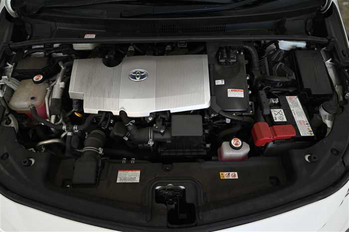 2019 Toyota Prius PHV DLA-ZVW52 (UW-69ad0008234d0)[27]