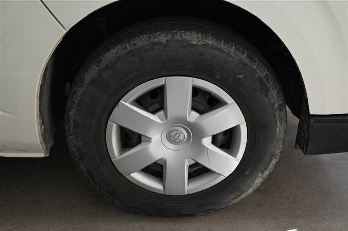 2018 Toyota Hiace Van CBF-TRH200V (UW-694660e7ce58f)[6]