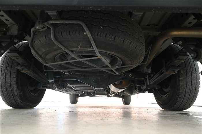 2018 Toyota Hiace Van CBF-TRH200V (UW-694660e7ce58f)[7]