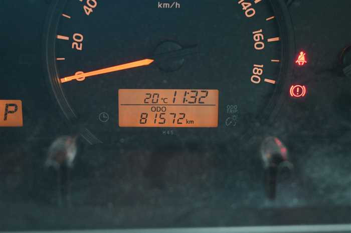 2018 Toyota Hiace Van CBF-TRH200V (UW-694660e7ce58f)[27]