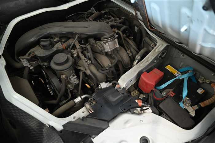 2018 Toyota Hiace Van CBF-TRH200V (UW-694660e7ce58f)[28]